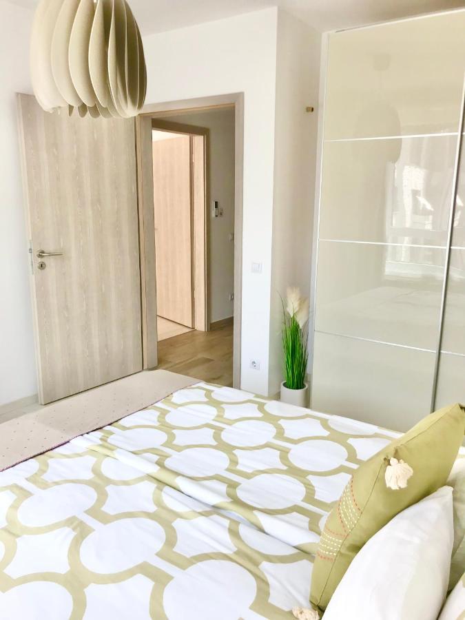 Elizabeth Garden Premium Apartment Kecskemet Bagian luar foto